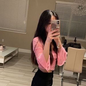 Square neck trumpet sleeve crop tee